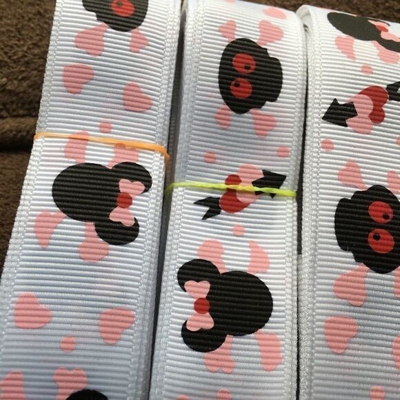 grosgrain Ribbon NEW 5 yards Minnie Mouse skulls Jolly Roger bow Halloween NEW - Picture 1 of 6